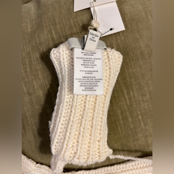 JOIE Fingerless gloves. Porcelain color. - Picture 6 of 6
